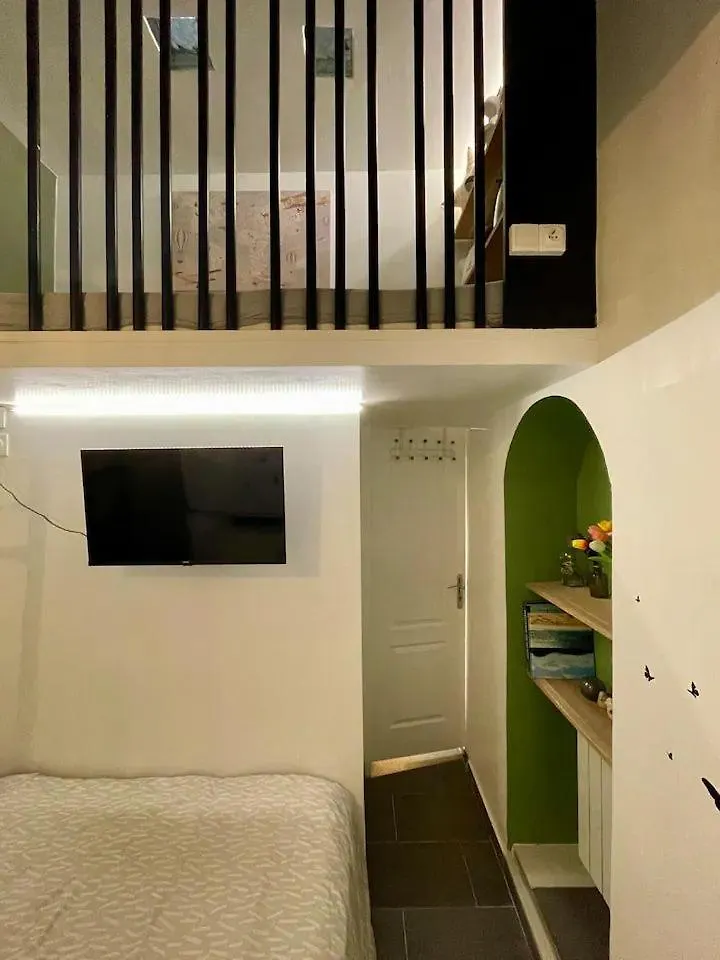 Un Bel Appartement Au Bord Du Canal Parijs Frankrijk